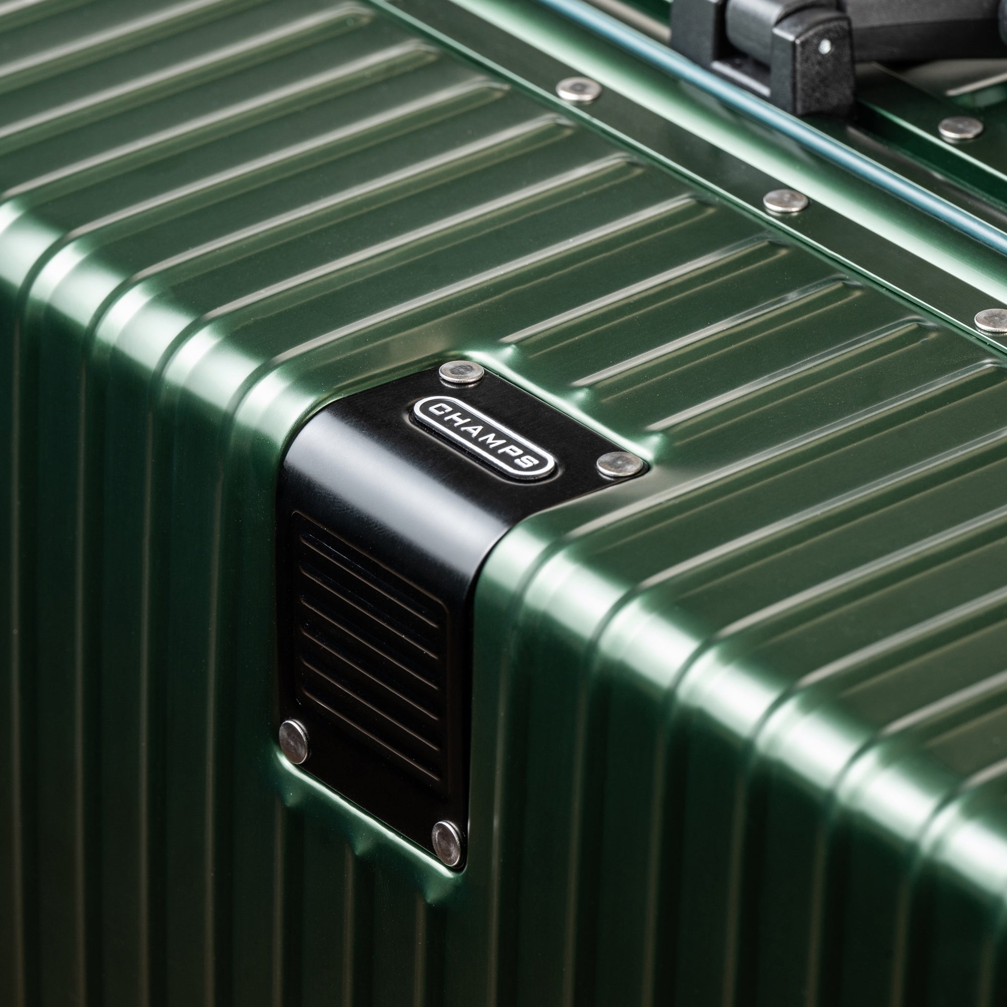 Elite / Aluminum 2-Piece Luggage Set