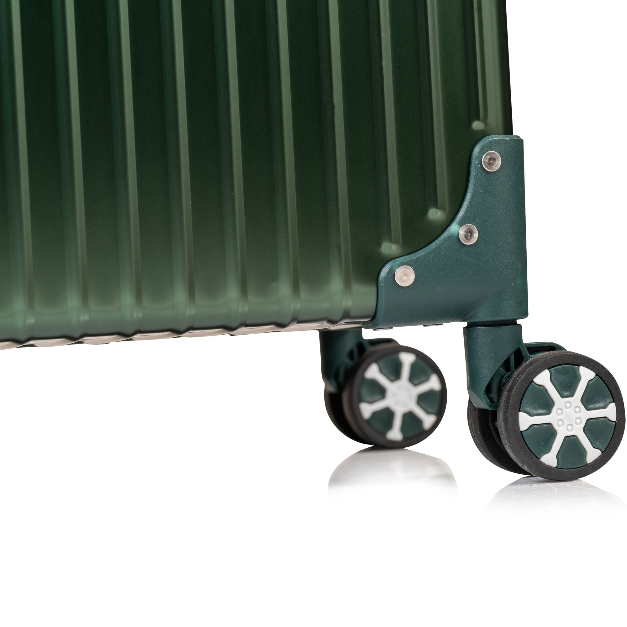 Elite / Aluminum Carry-on