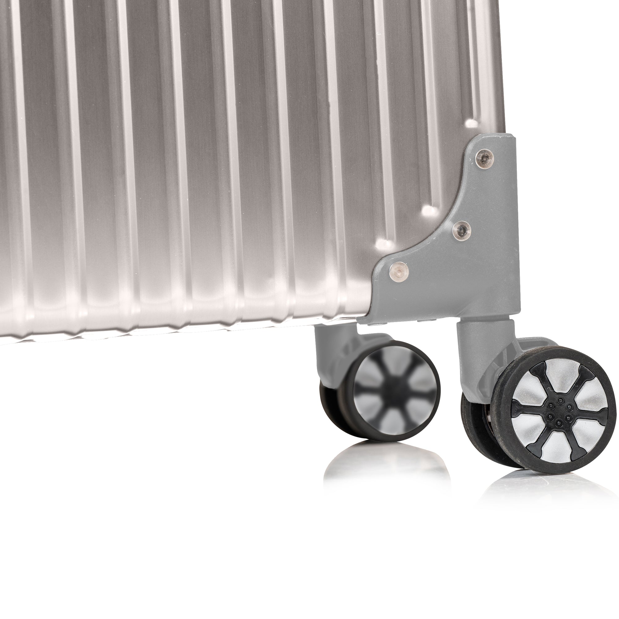 Elite / Aluminum Carry-on