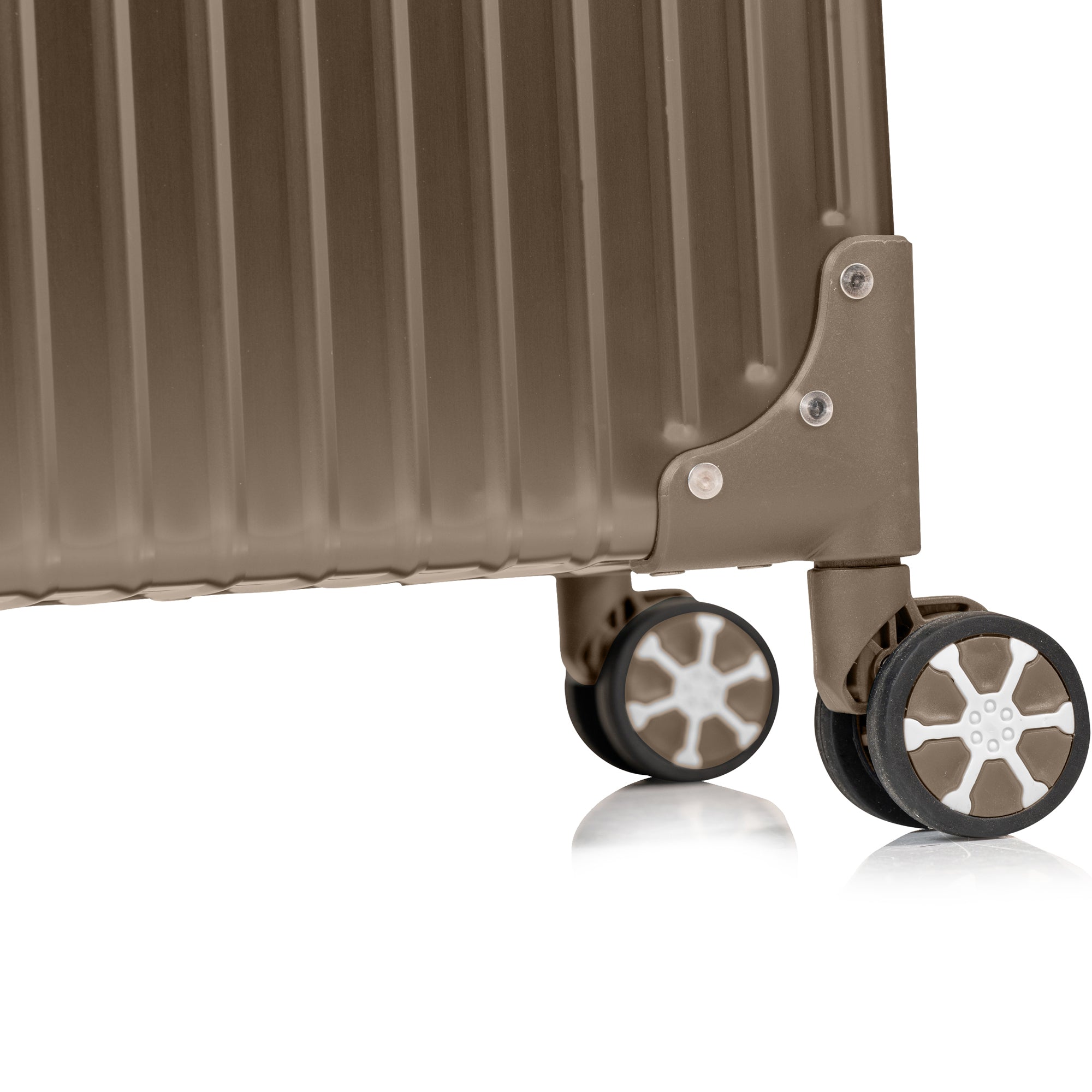 Elite / Aluminum Carry-on